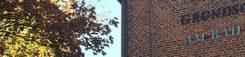 Grundschule Am Bahnhof im Herbst